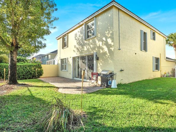 130 Canterbury Place, Royal Palm Beach FL 33414