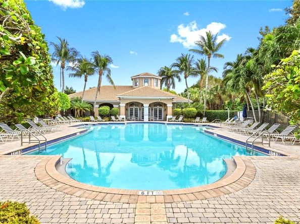 130 Canterbury Place, Royal Palm Beach FL 33414