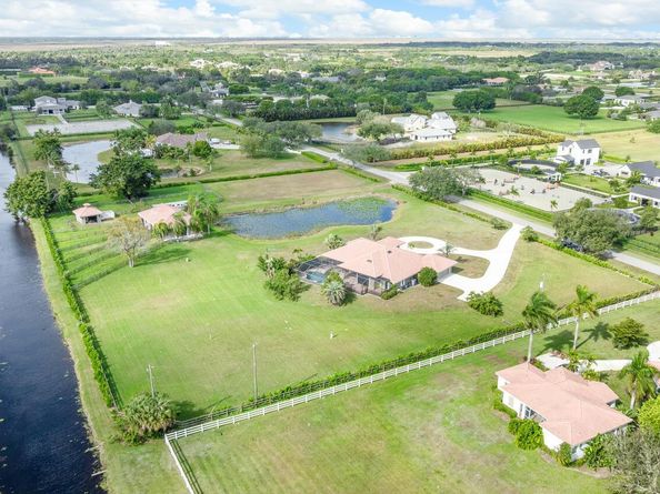 15360 Estancia Lane, Wellington FL 33414