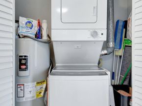 24 Golfs Edge F, West Palm Beach FL 33417