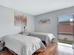 24 Golfs Edge F, West Palm Beach FL 33417