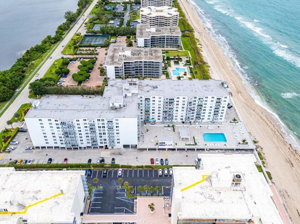 3450 S Ocean Boulevard 111, Palm Beach FL 33480