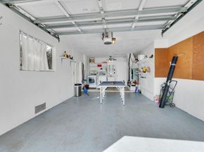 9611 NW 3rd St, Pembroke Pines FL 33024