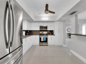 9611 NW 3rd St, Pembroke Pines FL 33024