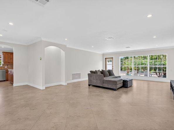 1921 W Terra Mar Drive, Lauderdale By The Sea FL 33062