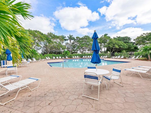 3527 Chesapeake Cir, Boynton Beach FL 33436