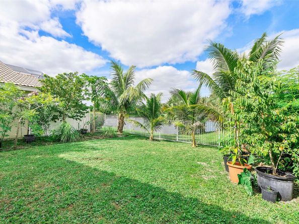 3527 Chesapeake Cir, Boynton Beach FL 33436