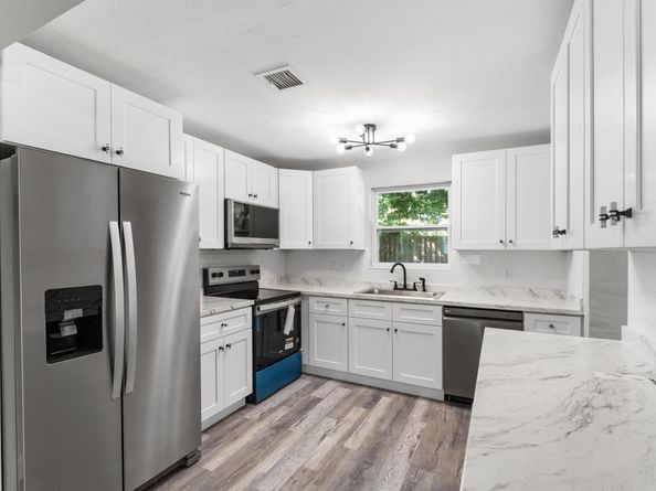 4903 Pinewood Avenue, West Palm Beach FL 33407