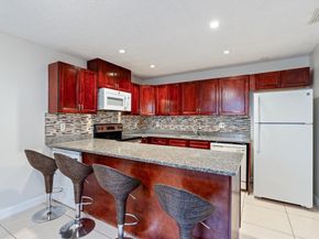 219 San Remo Blvd 219, North Lauderdale FL 33068