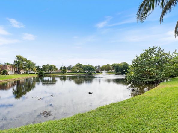 219 San Remo Blvd 219, North Lauderdale FL 33068