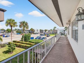 986 Normandy U, Delray Beach FL 33484