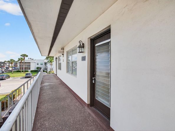 986 Normandy U, Delray Beach FL 33484