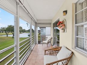 986 Normandy U, Delray Beach FL 33484