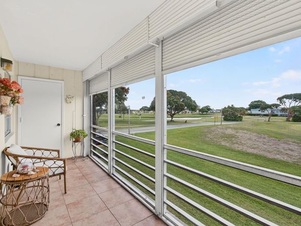 986 Normandy U, Delray Beach FL 33484