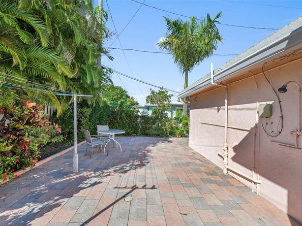 4521 Sea Grape Dr, Lauderdale By The Sea FL 33308