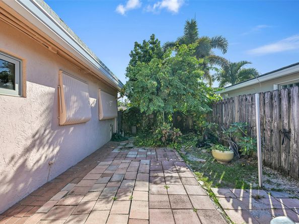 4521 Sea Grape Dr, Lauderdale By The Sea FL 33308