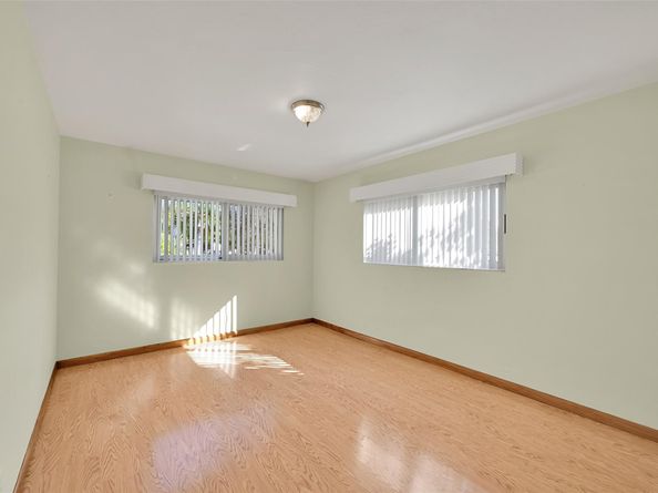 4521 Sea Grape Dr, Lauderdale By The Sea FL 33308