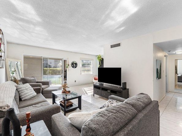 5701 NW 2nd Avenue 105, Boca Raton FL 33487