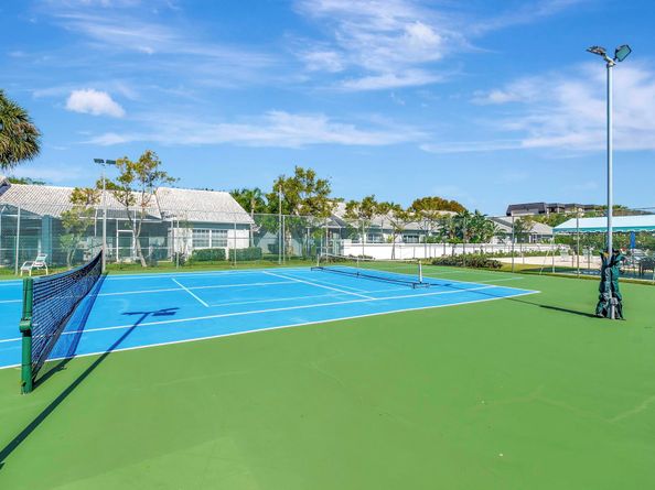 5260 NW 2nd Ave 402, Boca Raton FL 33487