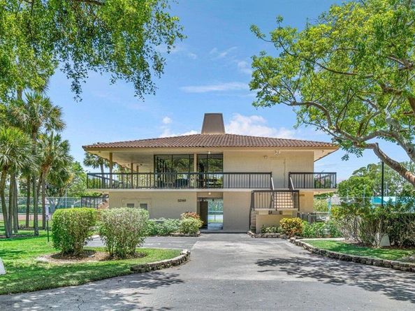 5260 NW 2nd Ave 402, Boca Raton FL 33487