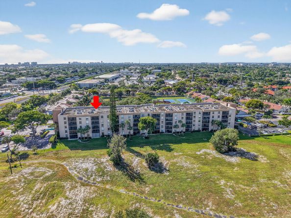 5260 NW 2nd Ave 402, Boca Raton FL 33487
