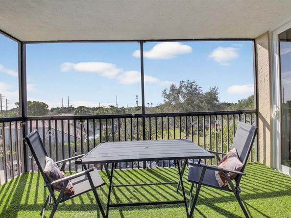 5260 NW 2nd Ave 402, Boca Raton FL 33487