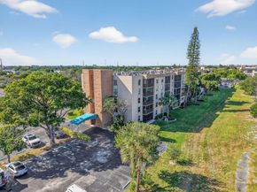 5260 NW 2nd Ave 402, Boca Raton FL 33487