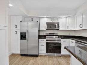 5260 NW 2nd Ave 402, Boca Raton FL 33487