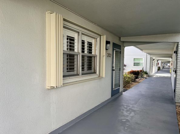 202 Tuscany D, Delray Beach FL 33446