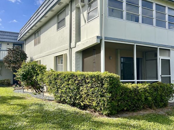 202 Tuscany D, Delray Beach FL 33446