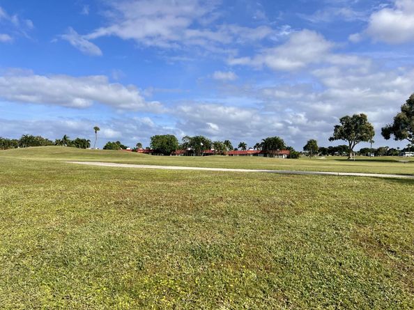 202 Tuscany D, Delray Beach FL 33446