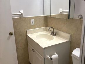 620 Tennis Club Dr 105, Fort Lauderdale FL 33311