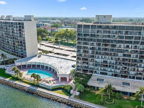 136 Lakeshore Drive 511, North Palm Beach FL 33408