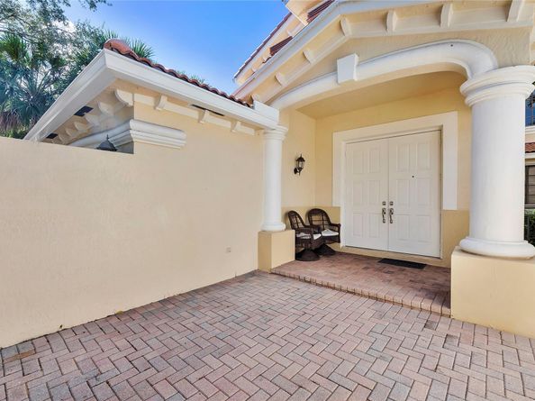 1588 Passion Vine Cir 1588, Weston FL 33326