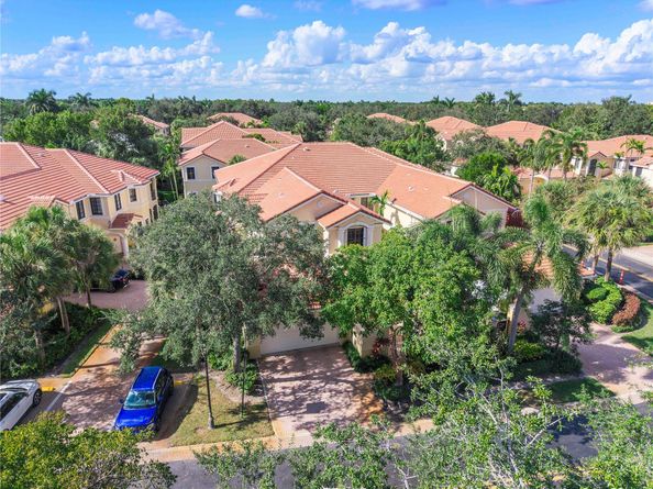 1588 Passion Vine Cir 1588, Weston FL 33326