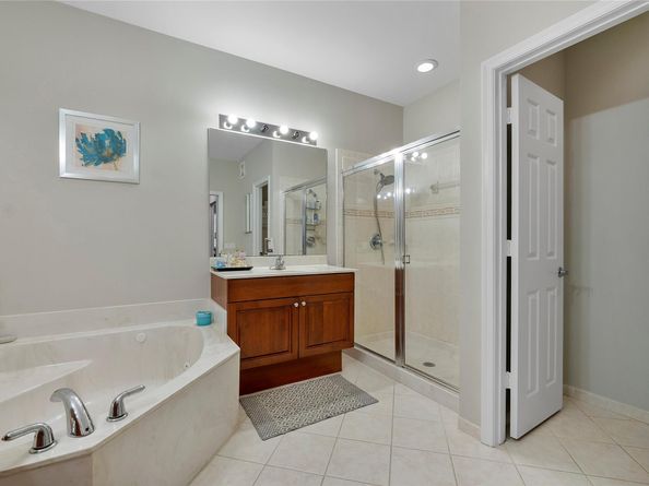 1588 Passion Vine Cir 1588, Weston FL 33326