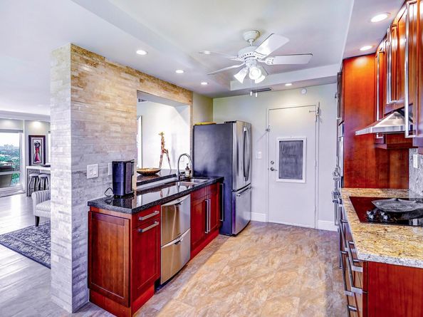 2500 E Las Olas Blvd 901, Fort Lauderdale FL 33301