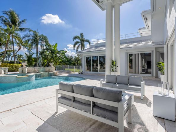 16740 Echo Hollow Circle, Delray Beach FL 33484