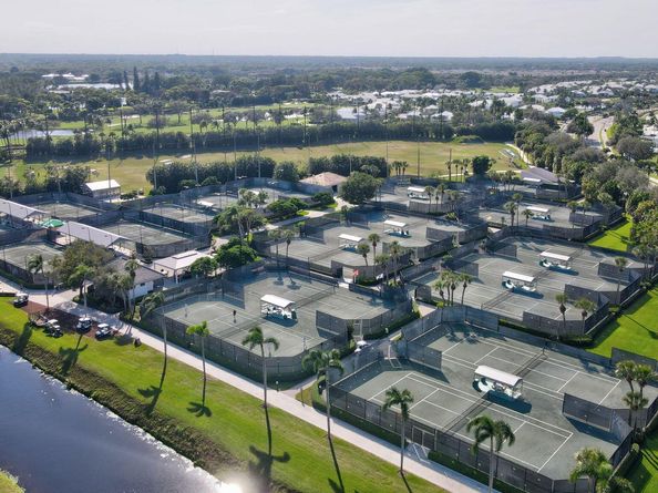 16740 Echo Hollow Circle, Delray Beach FL 33484