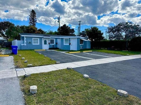 3670 NE 15th Avenue, Pompano Beach FL 33064