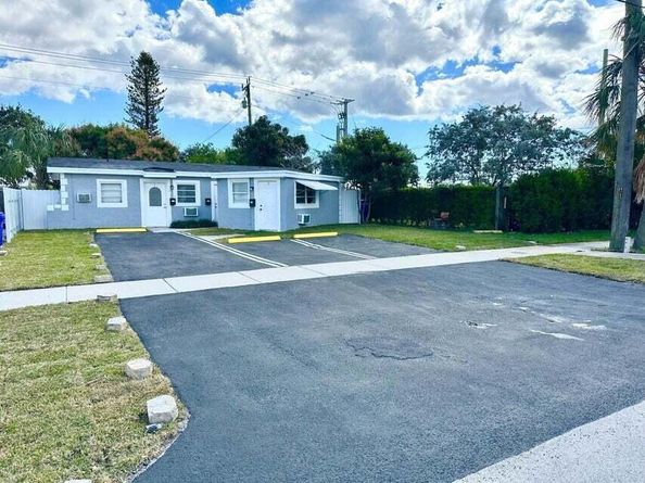 3670 NE 15th Avenue, Pompano Beach FL 33064