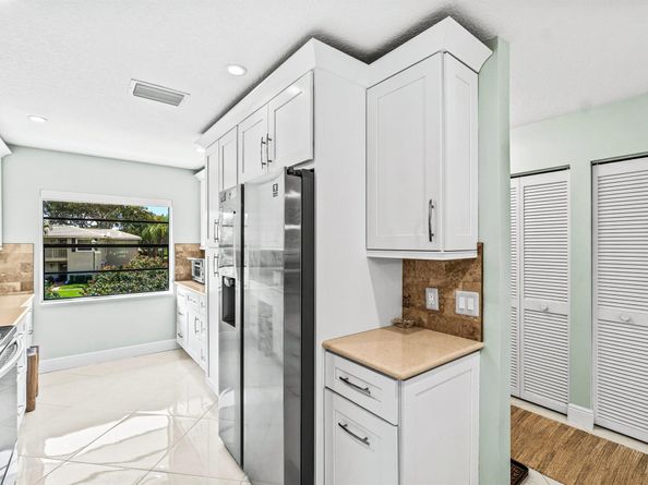 24 Stratford Drive E D, Boynton Beach FL 33436