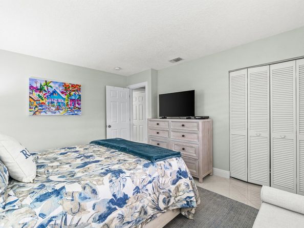 24 Stratford Drive E D, Boynton Beach FL 33436