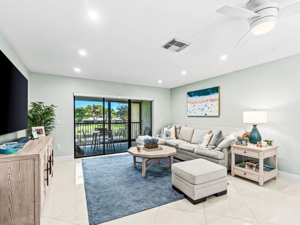 24 Stratford Drive E D, Boynton Beach FL 33436