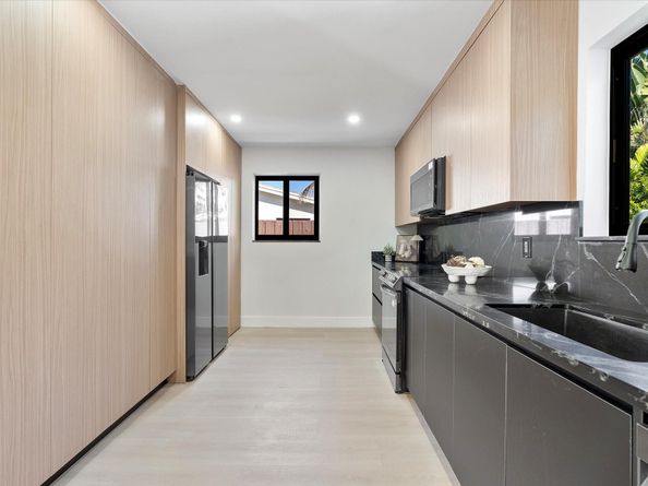 4330 NE 20th Ave, Fort Lauderdale FL 33308