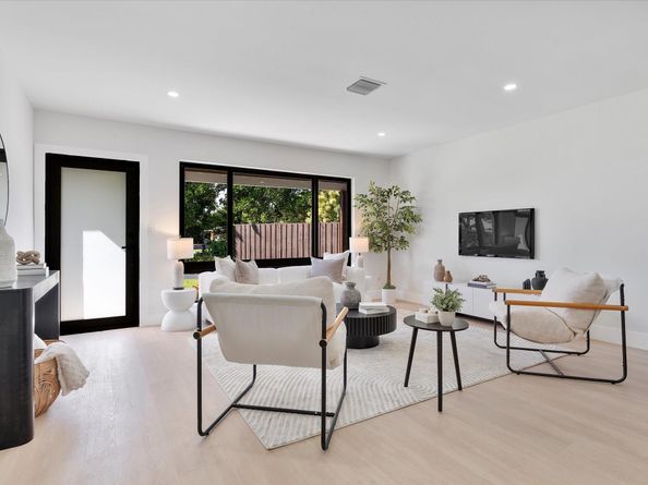 4330 NE 20th Ave, Fort Lauderdale FL 33308