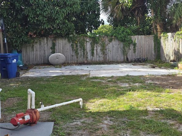 18422 NW 42nd Ct, Miami Gardens FL 33055