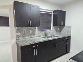 18422 NW 42nd Ct, Miami Gardens FL 33055