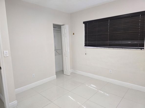 18422 NW 42nd Ct, Miami Gardens FL 33055