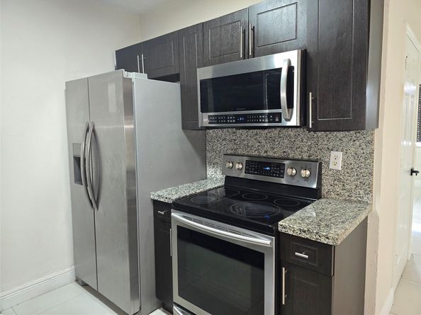 18422 NW 42nd Ct, Miami Gardens FL 33055